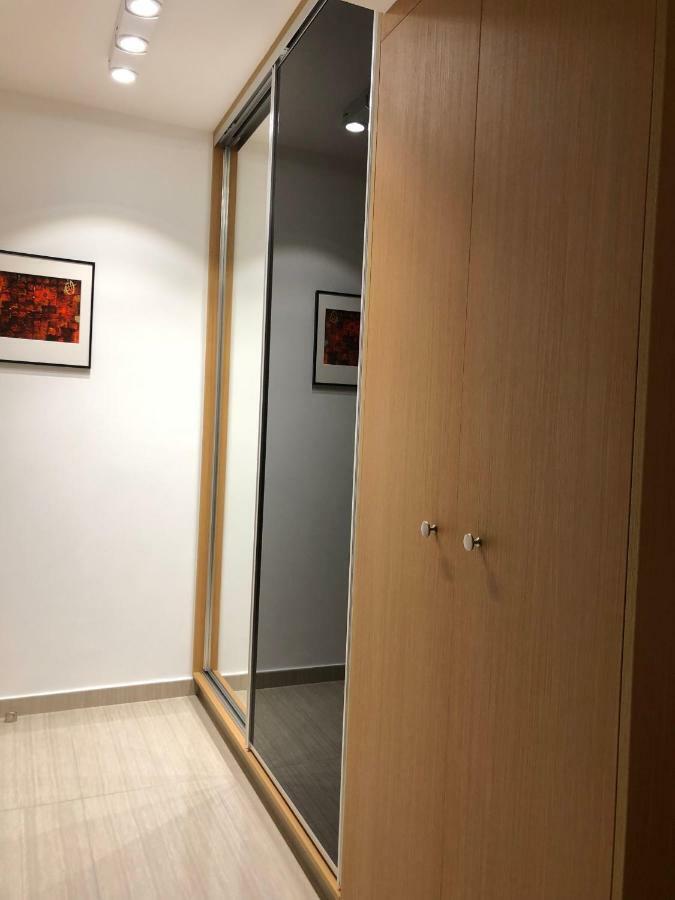 Kennedy Deluxe Suites Нікосія Екстер'єр фото